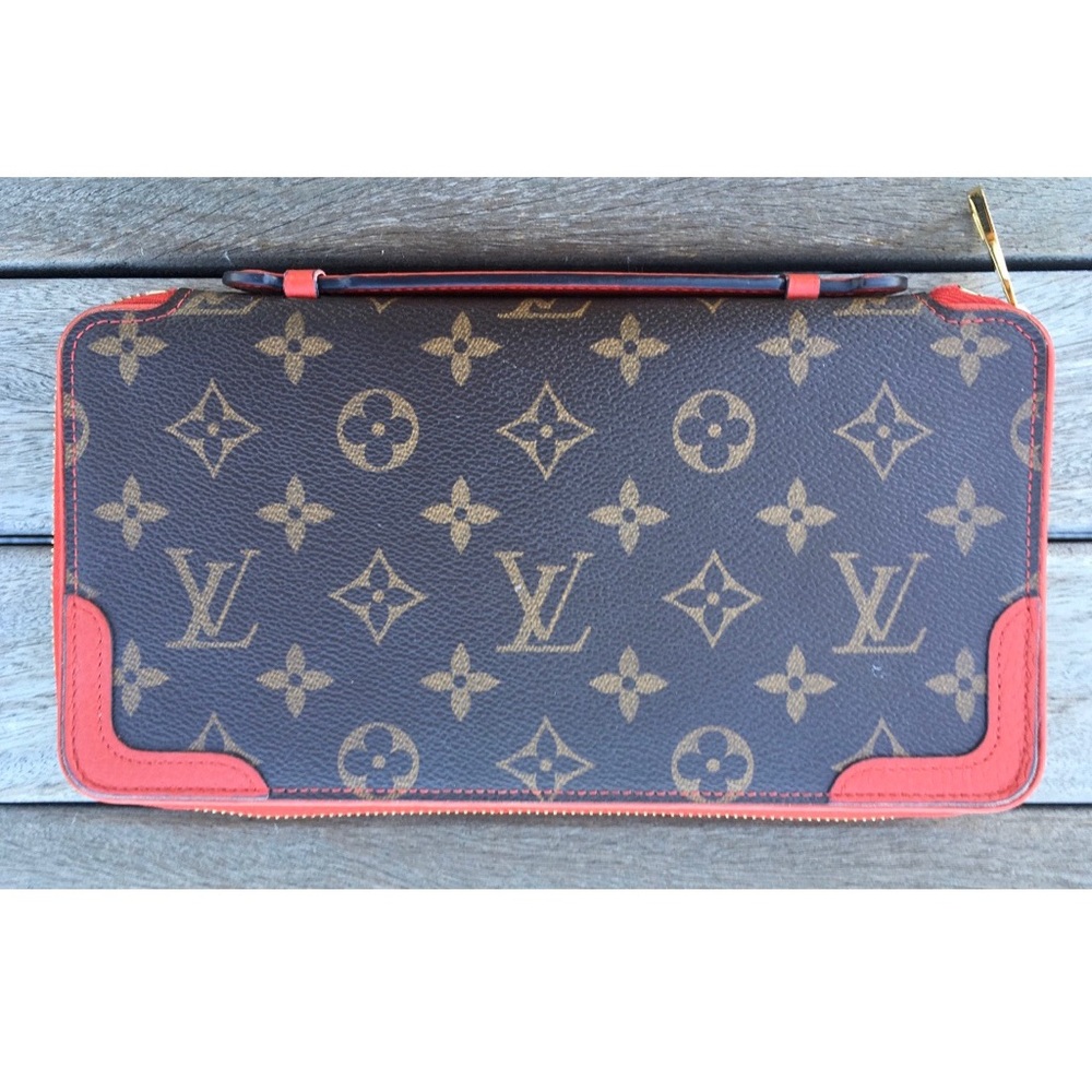LOUIS VUITTON Monogram Retiro Daily Organizer Red